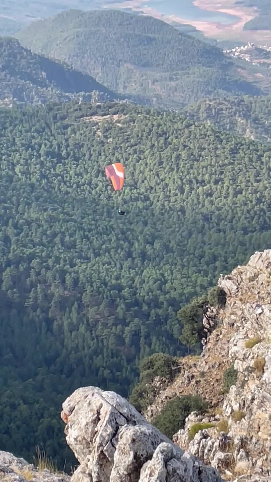 res_o-65816-paramotor_de_carmen-ibanez-segundo_img-6536_17584614587059.mp4 res_o-65816-paramotor_de_carmen-ibanez-segundo_img-6536_17584614587059.mp4