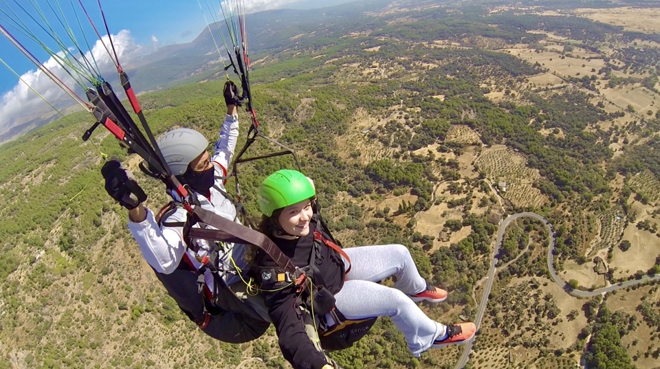 res_o-65828-parapente_de_raquel-del-toro_1000087578_17585377935374.jpg