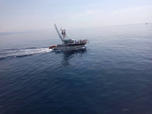 Contemplando el entorno desde el barco de pesca