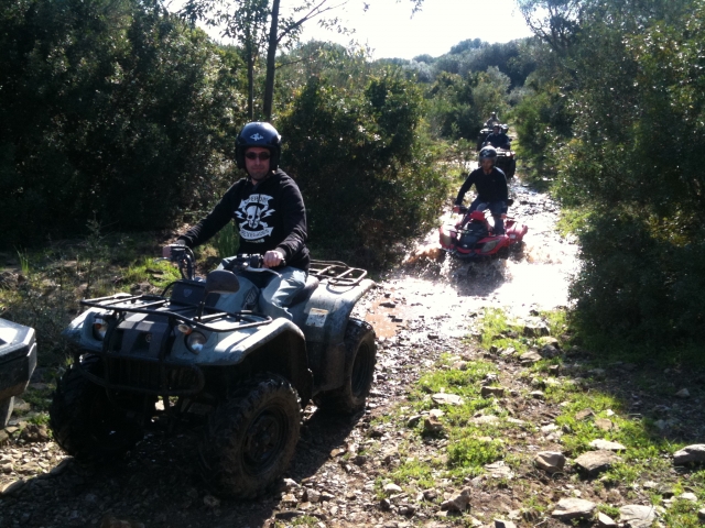 Pasando por un riachuelo