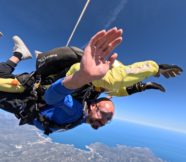 Opinión de MARTA sobre Salto paracaídas con fotos+vídeos Empuriabrava, 3h
