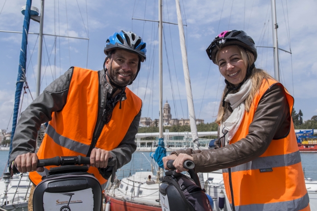  Dans le port 