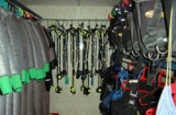 Equipo de buceo en el almacen