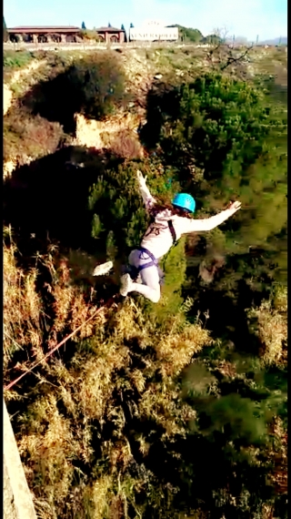 res_o-35122-puenting_de_laura-martinez_14839523936268.JPG