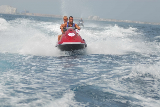  jet ski water without qualification 