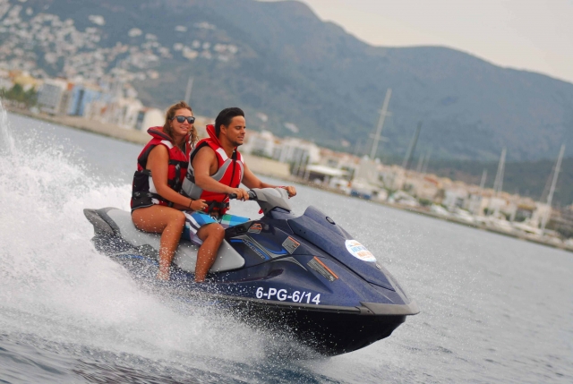  jet ski in Roses 