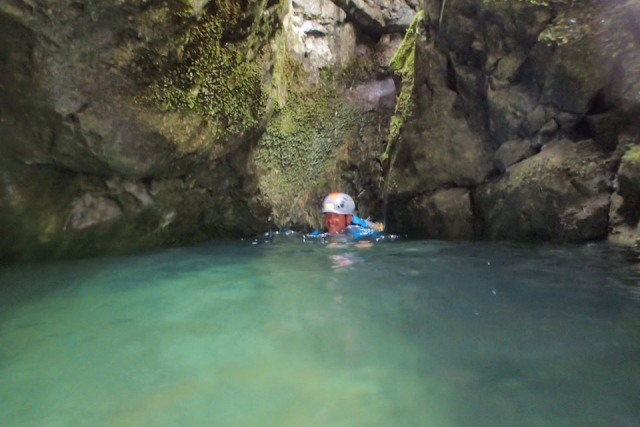 En la poza del barranco