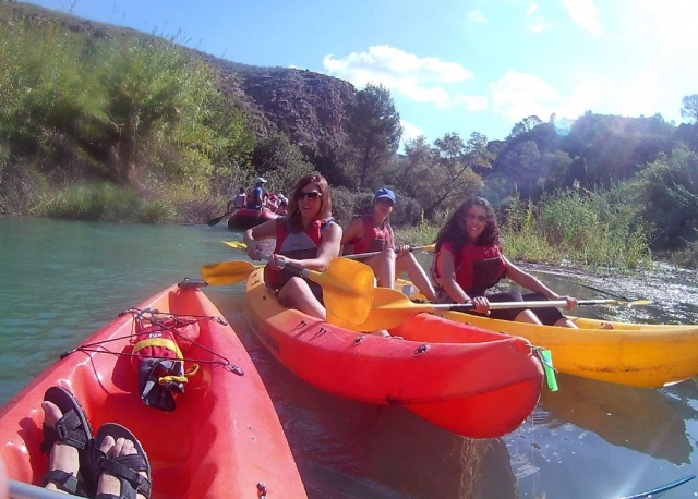 Ruta en grupo en kayaks