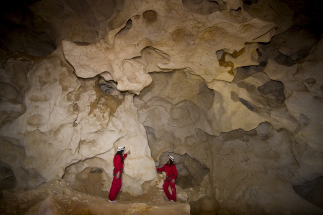 Espeleología con amigos