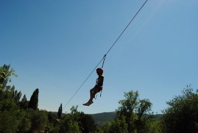  zip line nel circuito del campo 