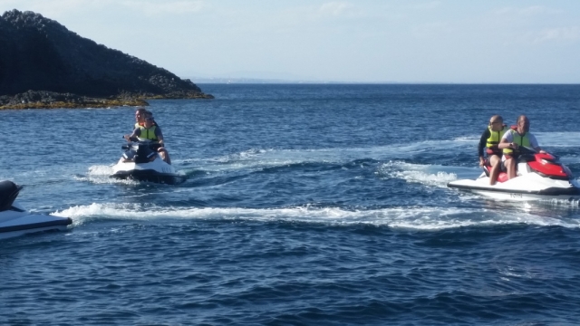 Disfrutando de las motos de agua en el Mar Menor