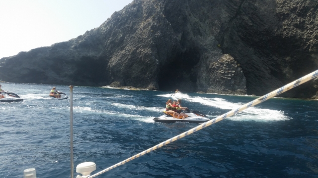 navegando en moto de agua por Murcia