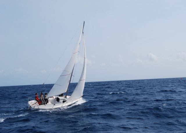  Apprendre à naviguer avec le Club Nautique de Motril