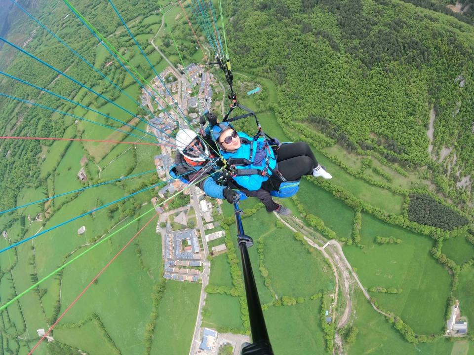 res_o-66781-parapente_de_mallerny-bernal_17784815501144.JPG