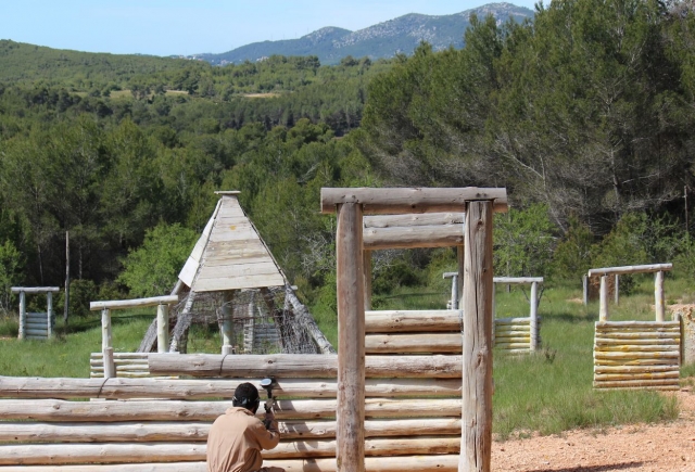 Atacando la estructura contraria