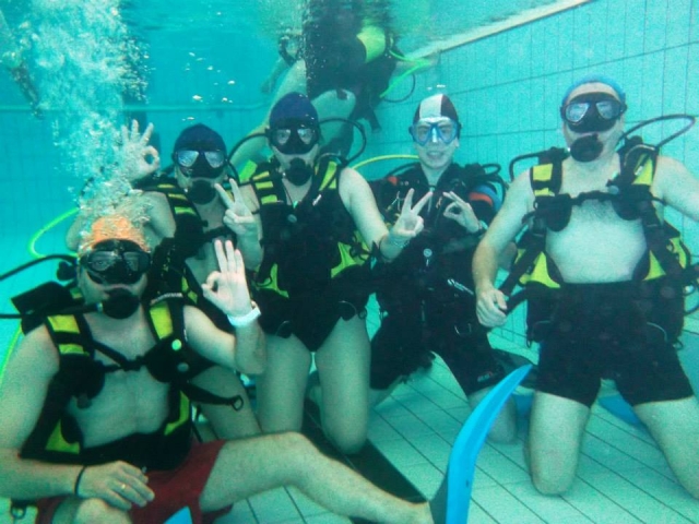  Exercises in confined waters 