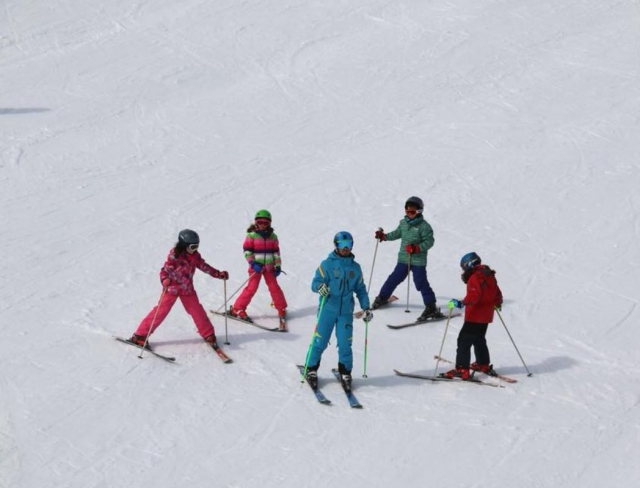  Skiers in Alto Campoo 