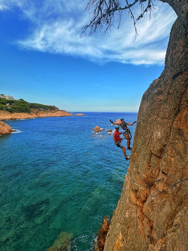 Opinión de Laura sobre Vía Ferrata Cala del Molí con Fotos 2h 30 min