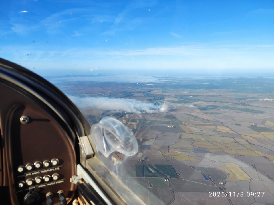 res_o-66125-vuelo-en-avioneta_de_francisco-javier-cebrian-salazar_1000059719_17629653211929.jpg