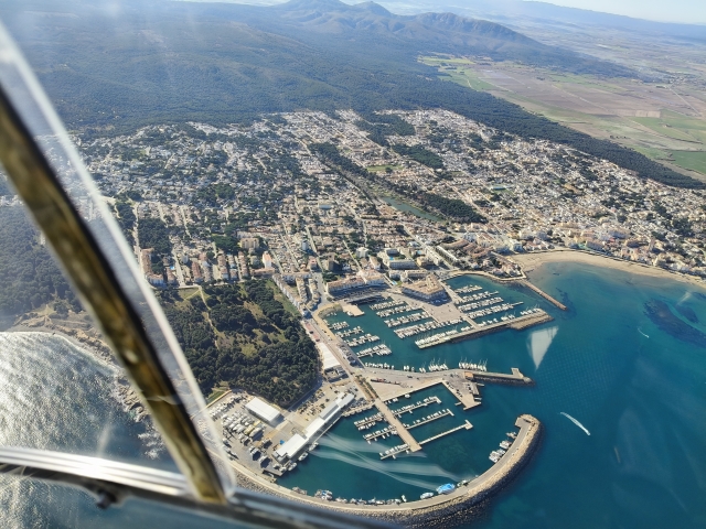Review of Rafael about 30-minute helicopter ride over L'Estartit