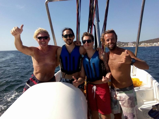 Viajando en el barco del parascending