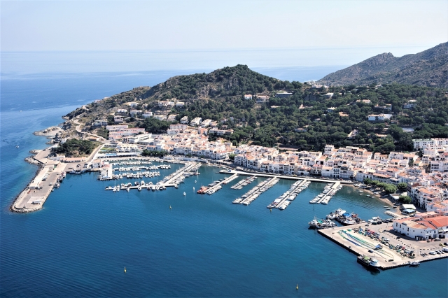  Luftaufnahme des Hafens 