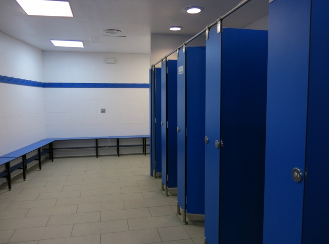  Duschen und Umkleideräume