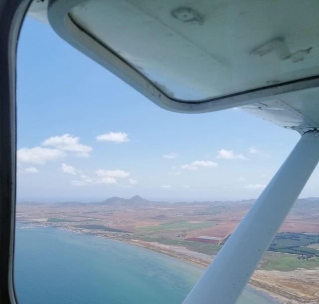 e-7994-desde-la-avioneta-avistando-la-costa-calida16324087934921.jpg