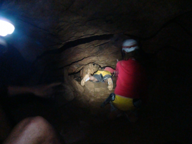  Ingresso nella grotta 