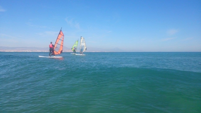  Feel the incredible sensations of windsurfing 