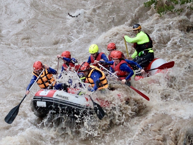  Rafting im Wildwasser des Pont de Suert 
