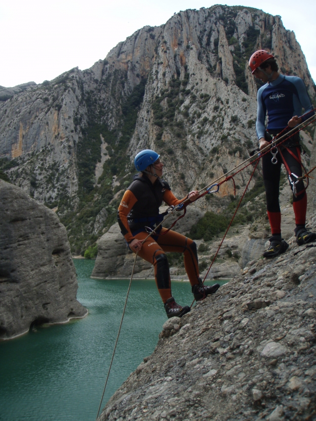  Rappel in ravines 