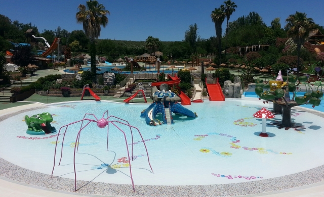 Pisicina de juegos infantiles en Cordoba