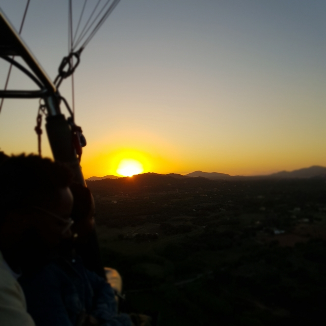 意见 Guillaume 关于 日落时的马略卡岛热气球飞行（含照片和卡瓦酒）