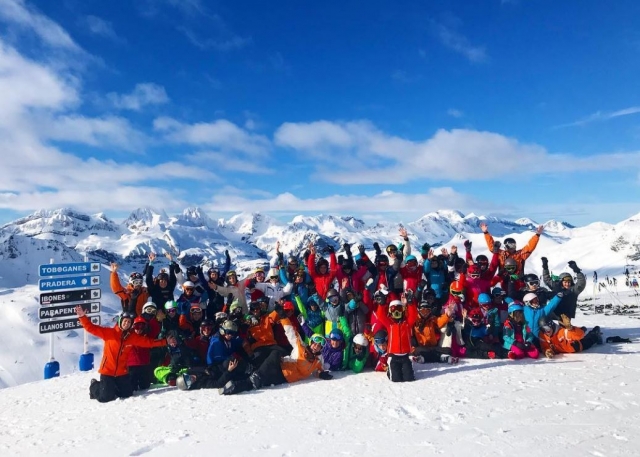  Students visiting Astun 