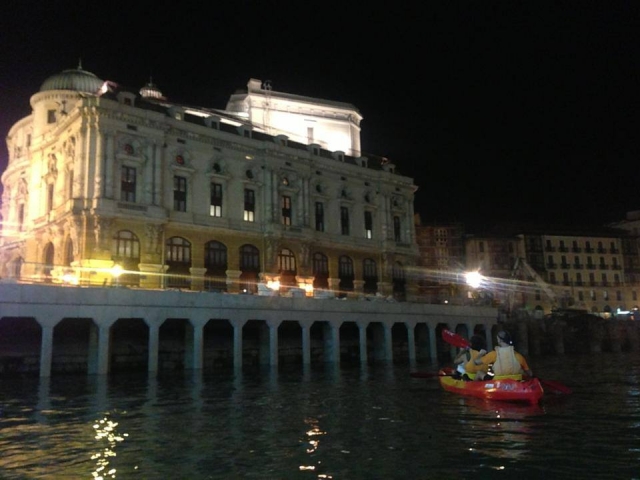 Travesias nocturnas en piragua
