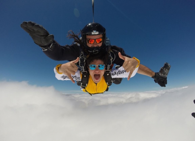 Instructor de paracaidismo tandem en Portugal