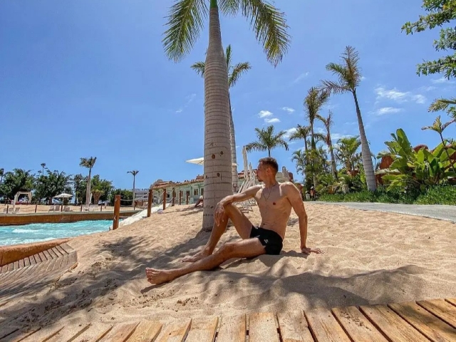  Sunbathe on our beach 