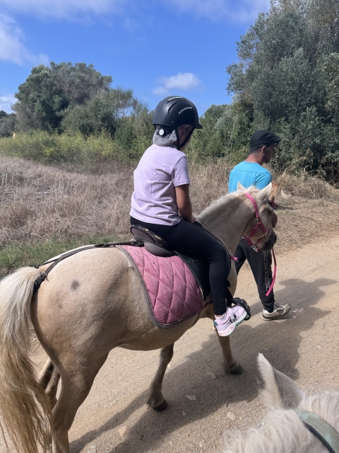 Opinión de Adida sobre Paseo en pony por Palamós 30 minutos