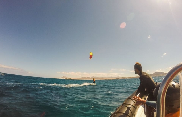  Enjoying the activity in the open sea 
