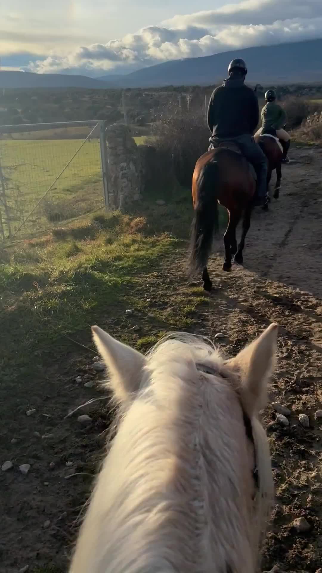 res_o-63790-rutas-a-caballo_de_cielo-vera_17369511923035.mp4
