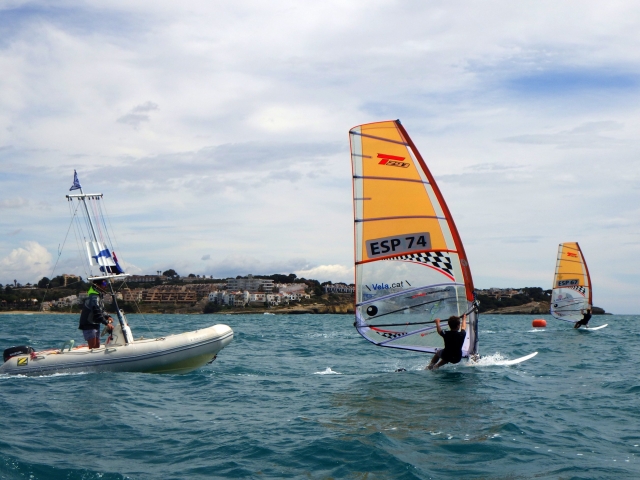 Curso de Windsurf con el club