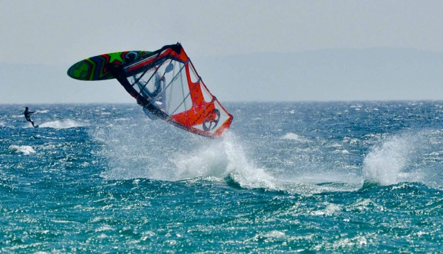  Windsurf jumps 