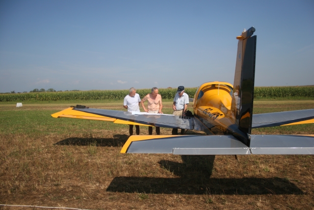 Revisando el avión