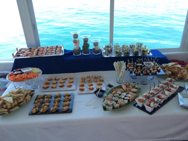  Canapés servis à bord 