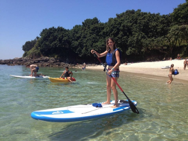 Montando en paddle surf