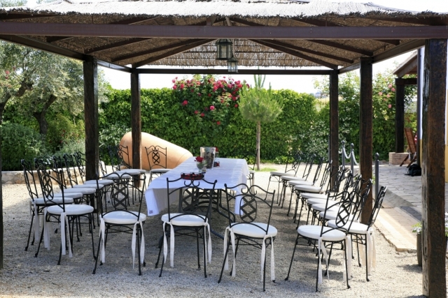 Mesa montada en el patio