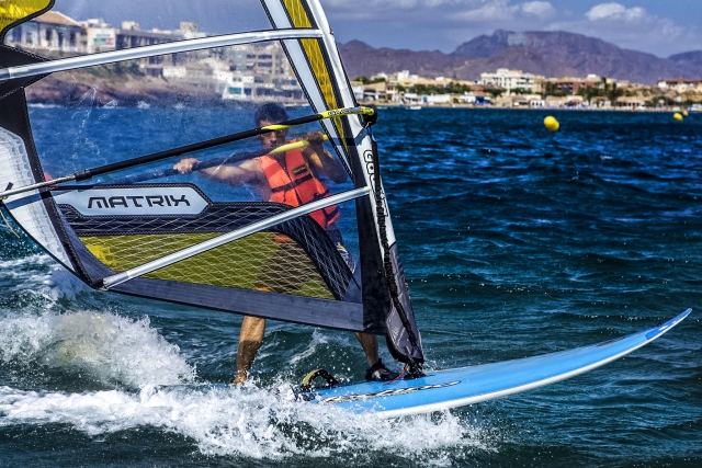 Corsi di windsurf 