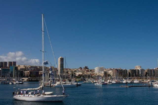  Auslaufen aus dem Hafen 