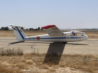 res_o-67177-vuelo-sin-motor_de_xabier-rivas-martinez_17837933345089.jpeg